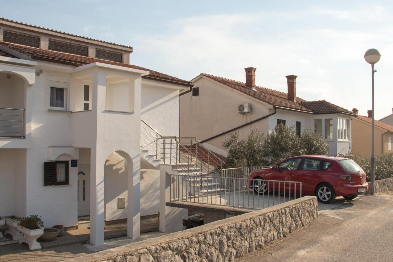 Apartman Mara Krk Town Extérieur photo